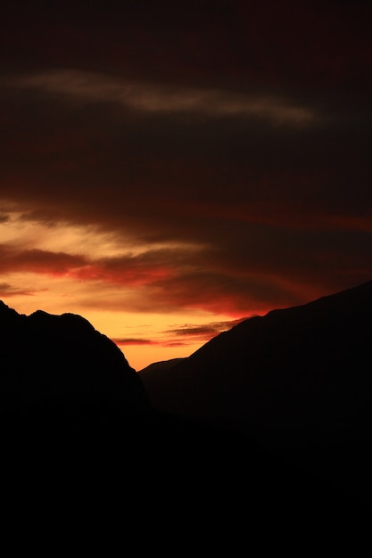 Бесплатное фото Горы на закате