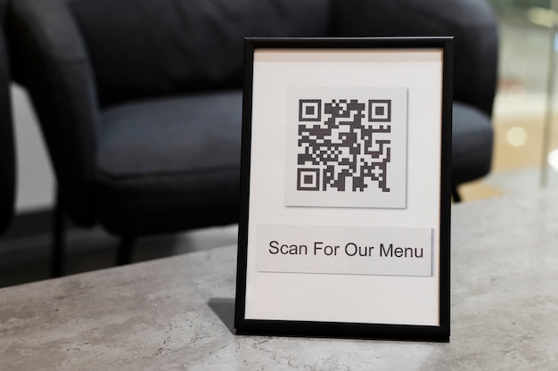 Free photo qr code on a table