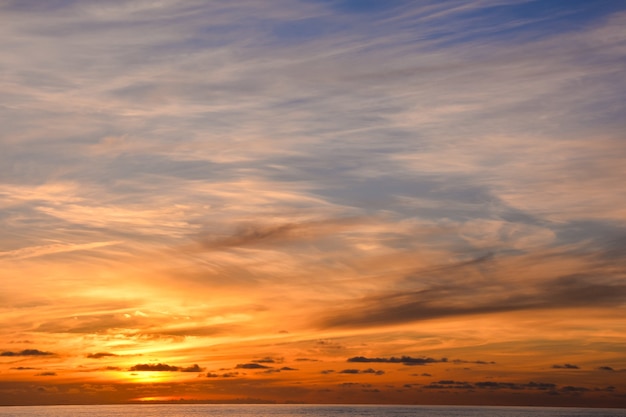 Бесплатное фото Пейзаж заката в океане