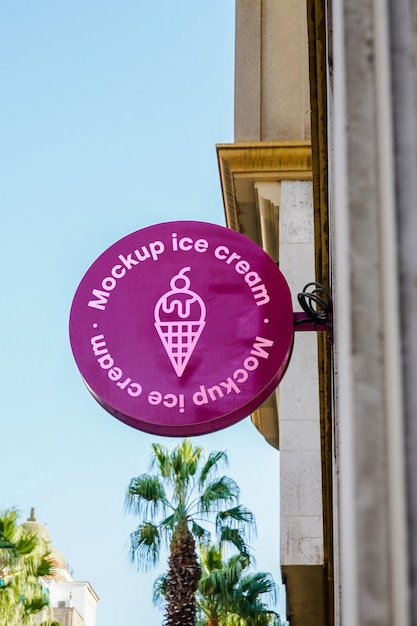 Бесплатный PSD Макет знак города мороженого