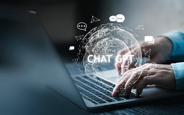 Système Chatbot d'intelligence artificielle Homme d'affaires utilisant un ordinateur portable ou un smartphone Avec ChatGPT Chat Bot AI Technology robot intelligent Ai Chat GPT logiciel d'application application robot Chat GPT