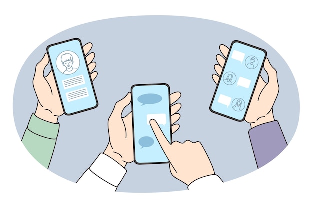 Вектор Люди держат мобильный телефон, общаются онлайн в мессенджере