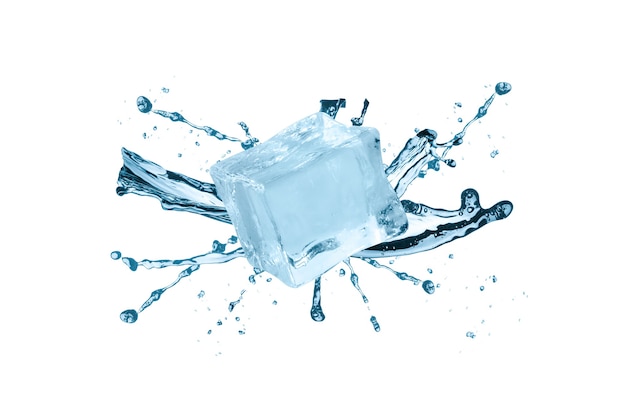 Zdjęcie plusk wody z kostką lodu