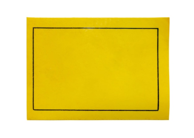 Foto etichetta adesiva di carta gialla isolata su sfondo bianco
