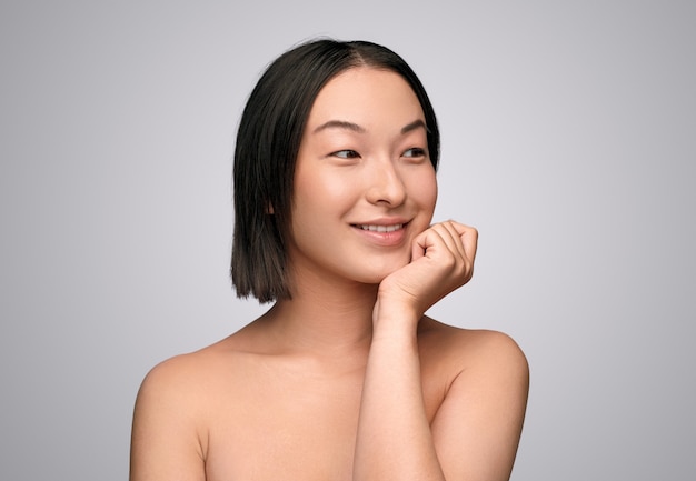 Photo attractive ethnic female with clean skin
