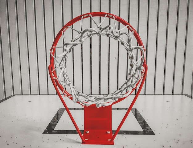 Фото Крупный план баскетбольного кольца