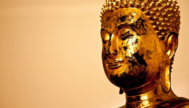 Знаковое изображение классической фигуры Будды