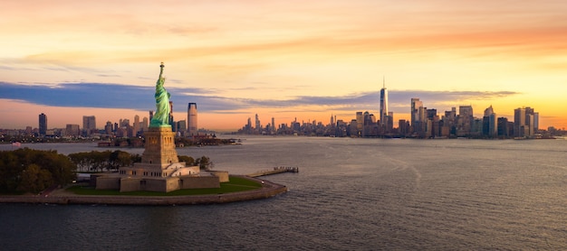 Photo liberty statue in new york city