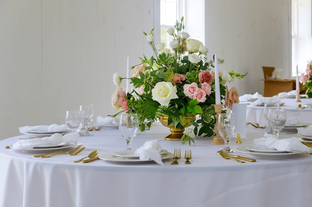 Mooie tafelset voor huwelijksreceptie