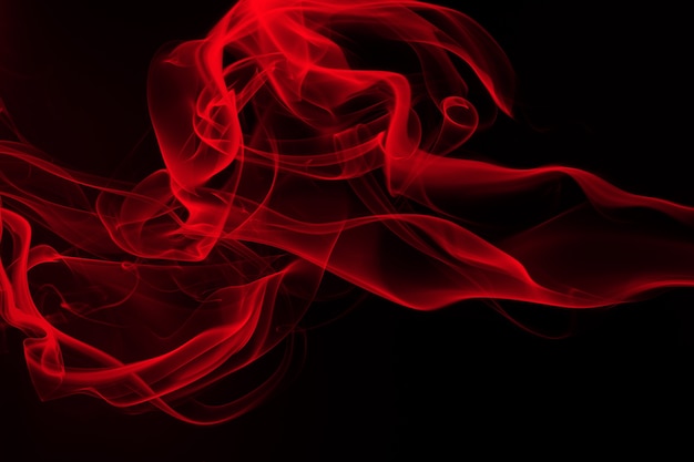 Красный дым абстрактный на черном фоне, дизайн огня и темноты концепции