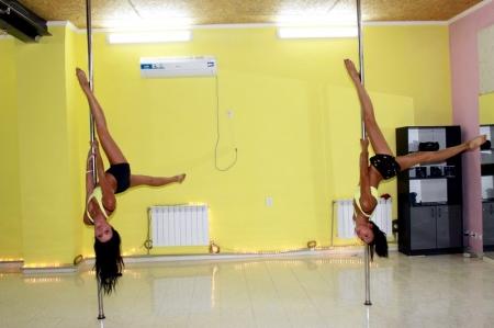 Pole Dance – не стриптиз, а сочетание акробатики и хореографии