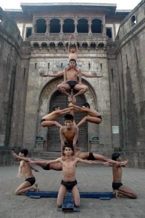 Pole Dance – не стриптиз, а сочетание акробатики и хореографии