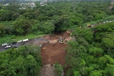 Vue aérienne d’un glissement de terrain sur une voie rapide près de Guatemala City, le 16 juin 2024.