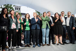 Les représentants du Nouveau Front populaire, sur scène lors d’un rassemblement, à Montreuil (Seine-Saint-Denis), le 17 juin 2024.