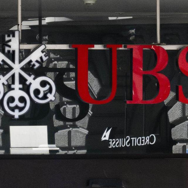 Après sa fusion avec Credit Suisse, UBS domine le marché des actions helvétiques. [Keystone]