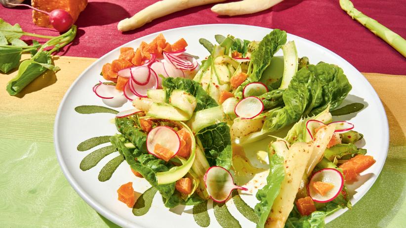 Spargel-Salat mit Mimolette und Kiwi: Das Ende der Spargelstange