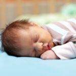 Schlafenszeit: Tipps für eine ruhige Nacht mit Ihrem neugeborenen - Kinderwelt Magazin