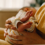 Ihr Baby pupst viel? Mögliche Ursachen & Tipps - Kinderwelt Magazin