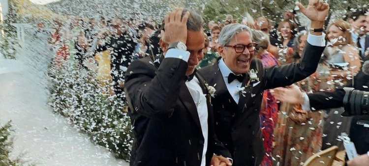 El productor de teatro José Llano y el cirujano plástico Jesús Abreu se casaron el sábado 1 de junio 2024 en Aragón, España.