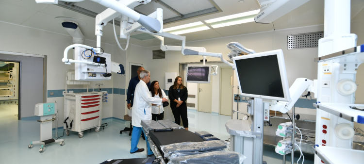 La mayoría de los equipos instalados en el complejo hospitalario son modernos, pero después de cuatro años sin uso han perdido la garantía de mantenimiento, explicó el doctor José Joaquín Puello.