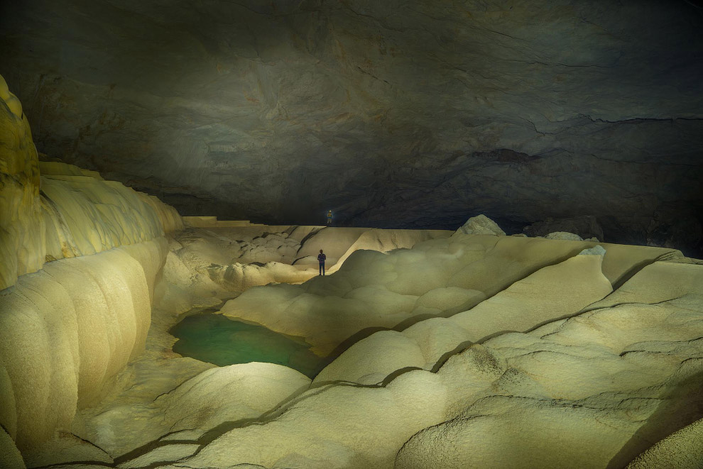 В пещере Tham Khoun есть самые разнообразные ландшафты
