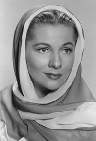 Primary photo for Joan Fontaine