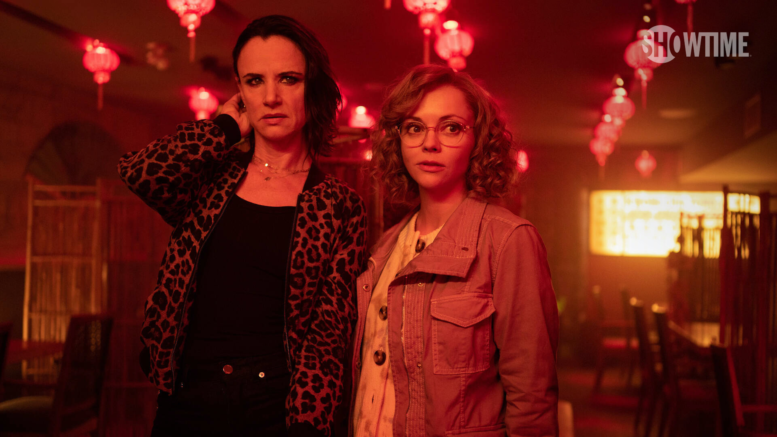 Christina Ricci and Juliette Lewis in Yellowjackets (2021)