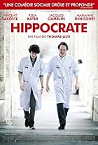 Reda Kateb and Vincent Lacoste in Hippocrate (2014)