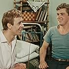 Oleg Borisov and Vladimir Gusev in Styozhki-dorozhki (1964)