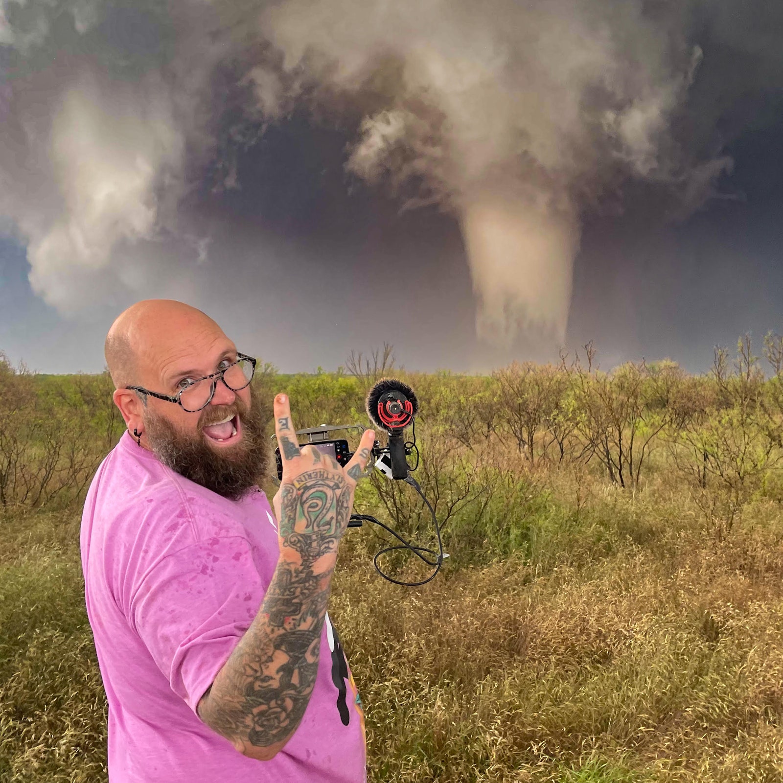 Twisters: uno de los cazatormentas más seguidos en TikTok nos cuenta lo que de verdad hacen los perseguidores de tornados.