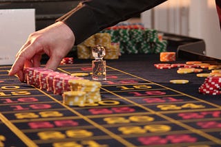 Martingale strategie v online kasinu Mostbet