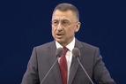 Вице-президент Турции чуть не упал в обморок во время выступления — ВИДЕО