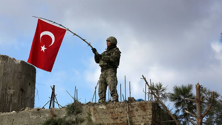 Турция может провести военную операцию на севере Сирии, чтобы не допустить выборов сил РПК