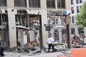 1 killed, 7 injured after explosion rocks youngstown ohio chase bank