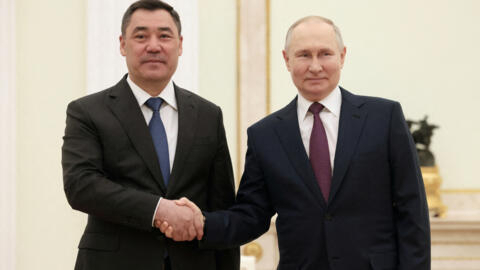 Президент Кыргызстана Садыр Жапаров и президент РФ Владимир Путин в Москве, 8 мая 2023.