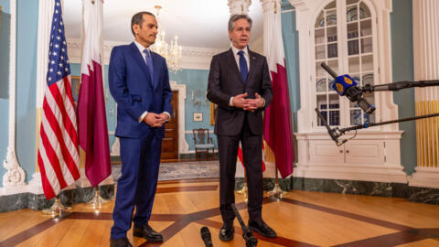 O primeiro-ministro e chanceler do Catar, Mohammed ben Abdelrahmane Al-Thani, e o secretário de Estado dos EUA, Antony Blinken, em 5 de março de 2024, em Washington, EUA.