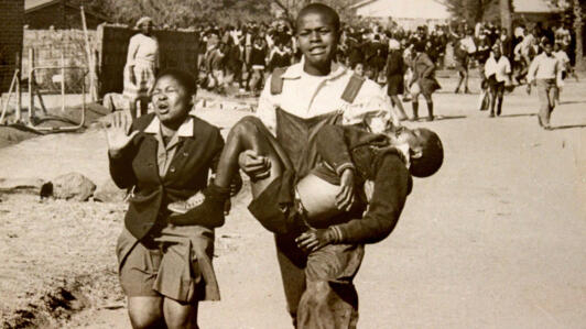 Le massacre de Soweto en juin 1976, à l’origine du boycott par les pays africains des JO de Montréal.