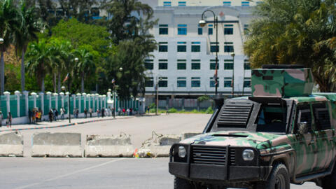 Une voiture de police à Port-au-Prince, le 2 avril 2024.