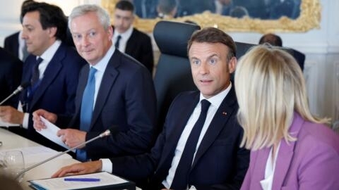 Bruno Le Maire (segundo à esquerda) é ministro da Economia da França desde o começo do governo de Emmanuel Macron, há sete anos. (Foto de 13/05/2024)