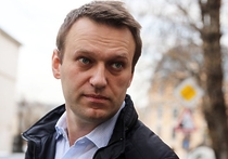 Благодаря тому, что Алексея Навального остановили по дороге домой ГАИшники, стало известно о готовящемся им новом расследовании, посвященном злоупотреблениям в Генпрокуратуре