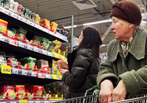 63% российских граждан отмечают непрекращающийся рост цен на еду в последние несколько месяцев, следует из опроса фонда «Общественное мнение» (ФОМ)