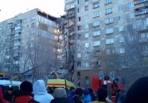 Заместитель губернатора Челябинской области Олег Климов сообщил, что на 9 утра 31 декабря число погибших при взрыве в жилом доме в Магнитогорске возросло до трех человек
