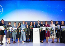 Церемония вручения национальной стипендии международного конкурса «Для женщин в науке» прошла 26 ноября вечером в Москве в знаменитом Доме Пашкова