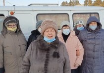 Жители уральских деревень Луговая и Липино записали видеообращение к президенту Владимиру Путину, в котором пожаловались на отсутствие медпомощи
