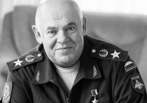 Ушедший из жизни Герой России генерал армии Виктор Казанцев был главным организатором и руководителем второй чеченской кампании, и ее успех во многом - его личная заслуга