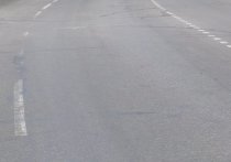 Как сообщили в ГИБДД Приморского края из-за частичного разрушения дорожного полотна движение на сотом километре автодороги «Артем-Находка-Порт Восточный» временно приостановлено