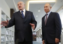 Президенты России и Беларуси Владимир Путин и Александр Лукашенко обсудили по телефону ситуацию на белорусско-польской границе