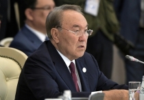 В Казахстане намерены лишить бывшего лидера страны Нурсултана Назарбаева пожизненных привилегий, который предполагал закон «О первом президенте Республики Казахстан — Елбасы»