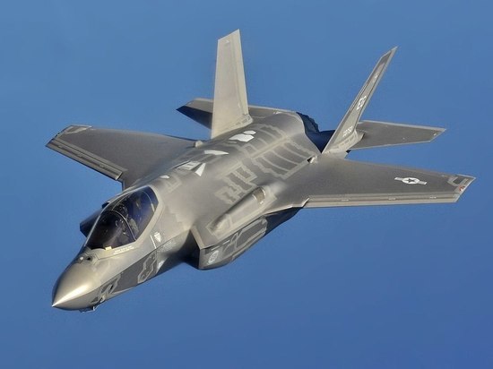 Lockheed Martin приостановил поставки F-35 американским военным