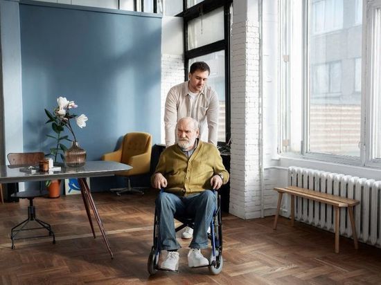 Как получить господдержку при уходе за пожилыми и людьми с инвалидностью
